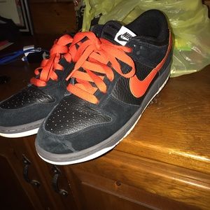 Team orange Nike Sb dunk low